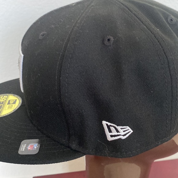 Raiders NWT Embroidered NFL Ball Cap - Picture 6 of 10